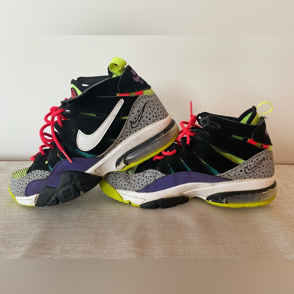 NIKE Air Max